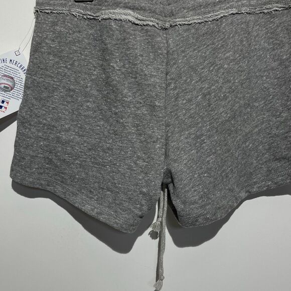 General Merchandise Women's Gray Detroit Tigers Athletic Shorts Small NWT - Picture 6 of 8